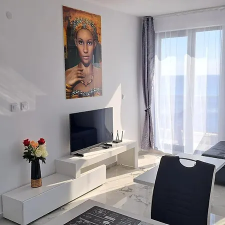 Diamond Luxus 22 * Obzor