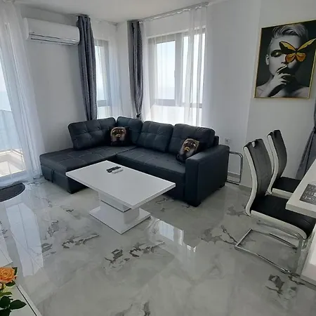 Diamond Luxus 22 * Obzor